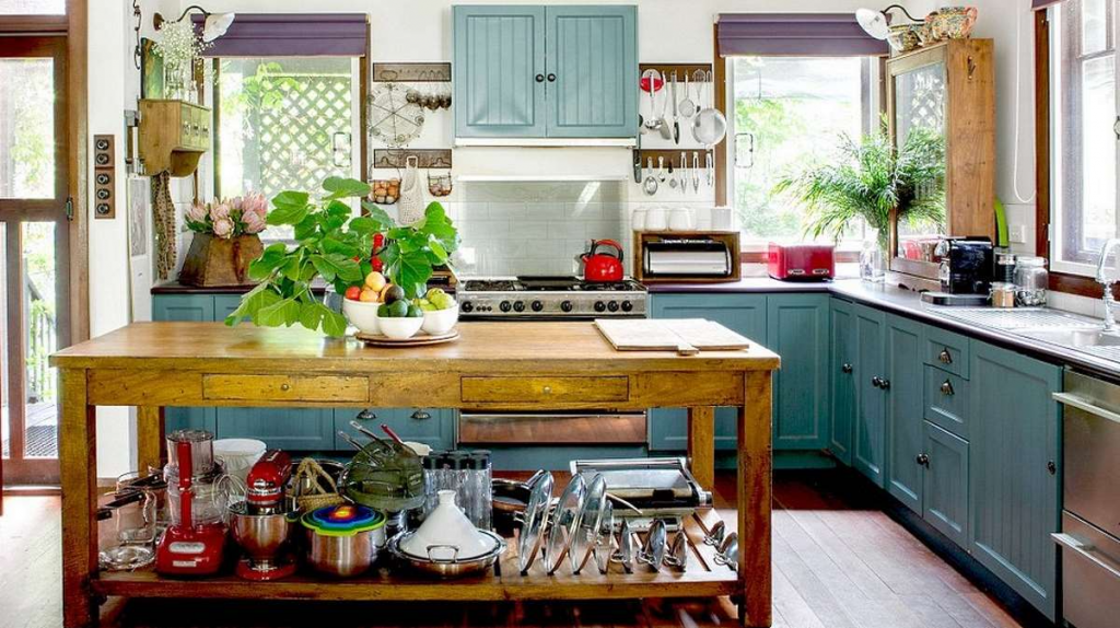 Eclectic Style kitchen, layered and stylistically rich.

Source: poandpo.com/design-art-and-nice-stuff/eclectic-kitchens-with-firework-of-colors-2992018910/