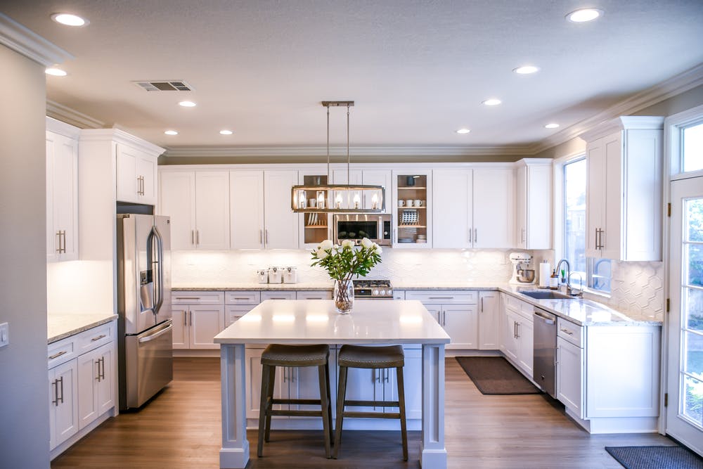 Modern Style Kitchen, minimal and fuss-free.

Source: Pexels.com